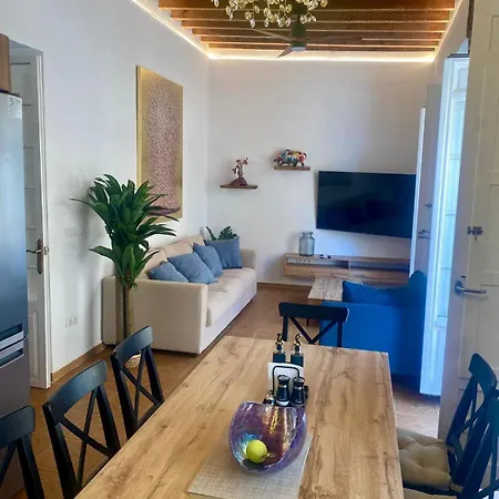 Apartamento Casa Naty, Espacioso Renovado En El Centro De *