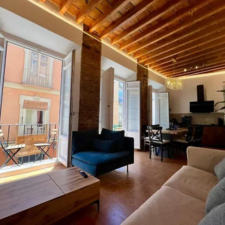Casa Naty, Espacioso Renovado En El Centro De