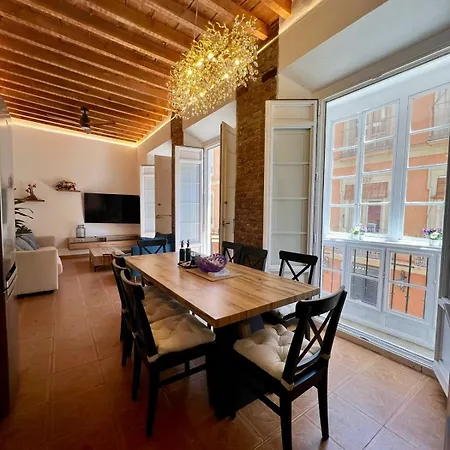 Casa Naty, Espacioso Renovado En El Centro De Apartment